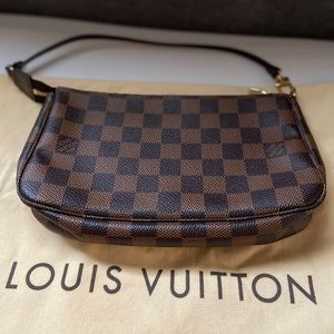 Louis Vuitton Pochette in Damier Ebene